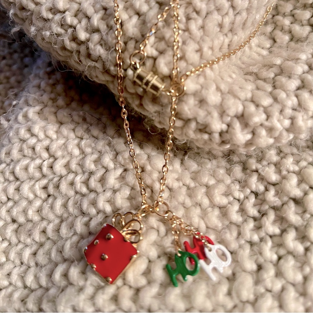 Holiday Pendant Necklacee